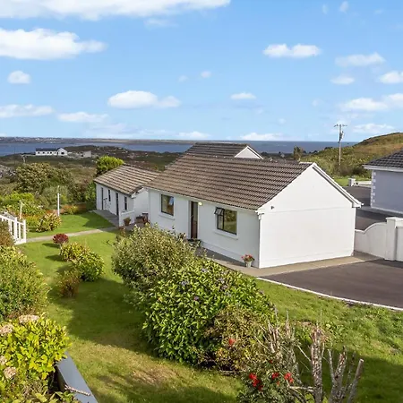 Tigh An Bheachaire 度假居 Keenanmore